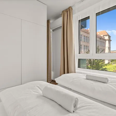 Apartamento Lam Fuchsia Ac-balcony Bratislava