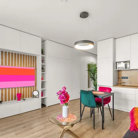 Apartment Lam Fuchsia Ac-balcony Bratislava