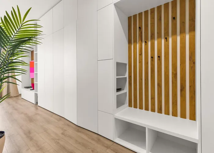 Lam Fuchsia Ac-balcony Appartement