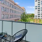 Lam Fuchsia Ac-balcony Lägenhet *