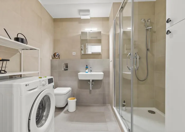 Lam Fuchsia Ac-balcony 아파트 *