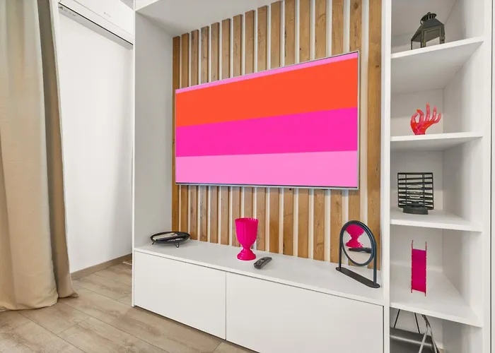 Lam Fuchsia Ac-balcony 브라티슬라바