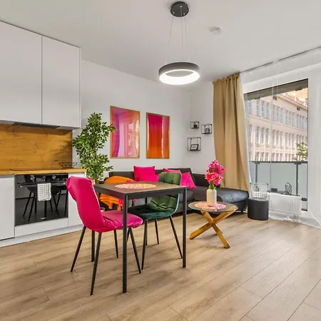 Lam Fuchsia Ac-balcony Apartman Pozsony