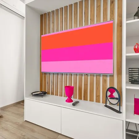 Lam Fuchsia Ac-balcony Pozsony